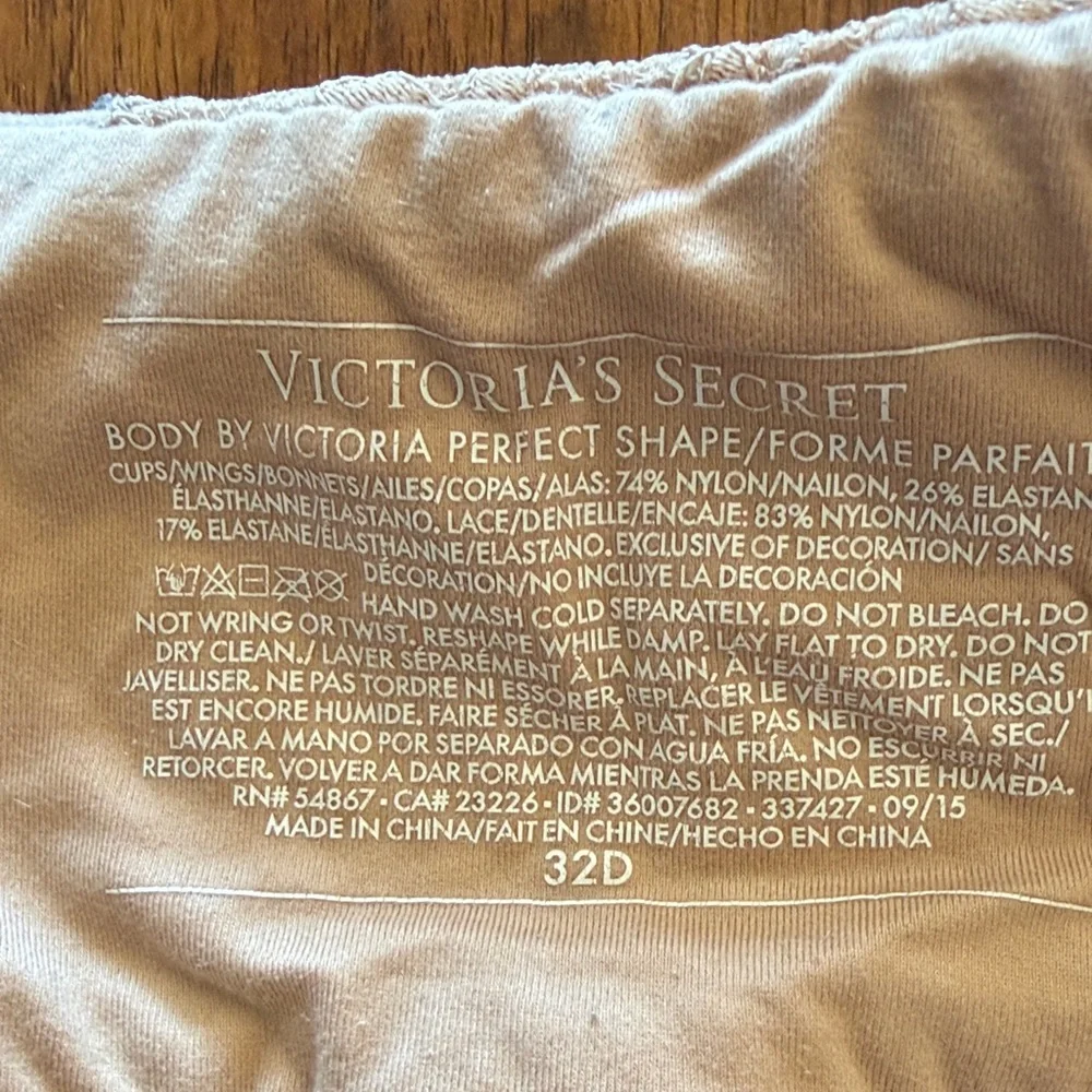 Victoria's Secret Nude Lace Push-Up Bra
